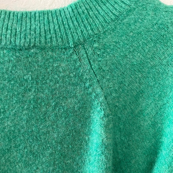 Loft Fuzzy Green V-neck Sweater - Picture 3 of 4